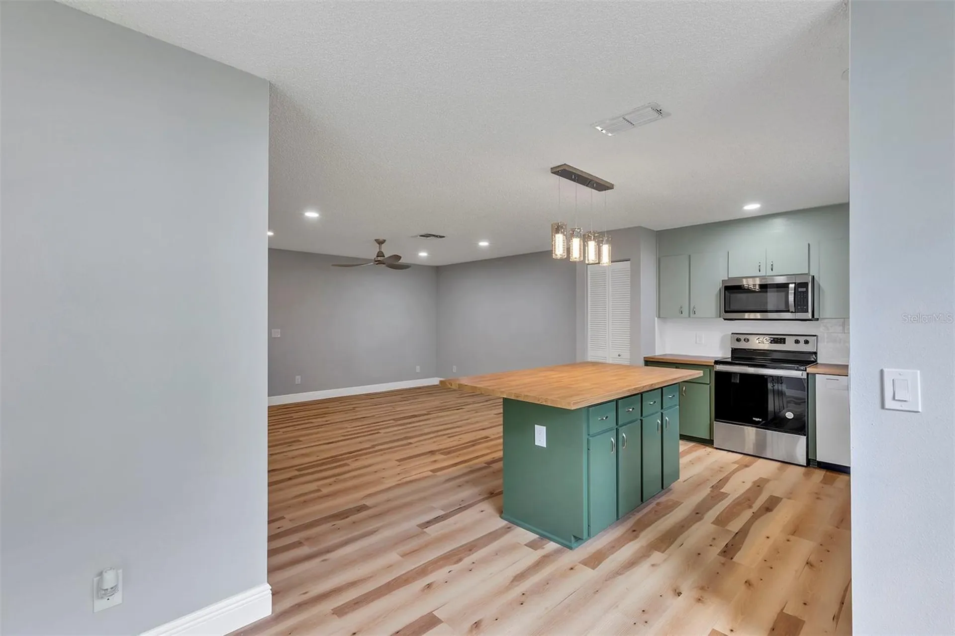 9755 SW 94th Terrace Ocala FL 34481
