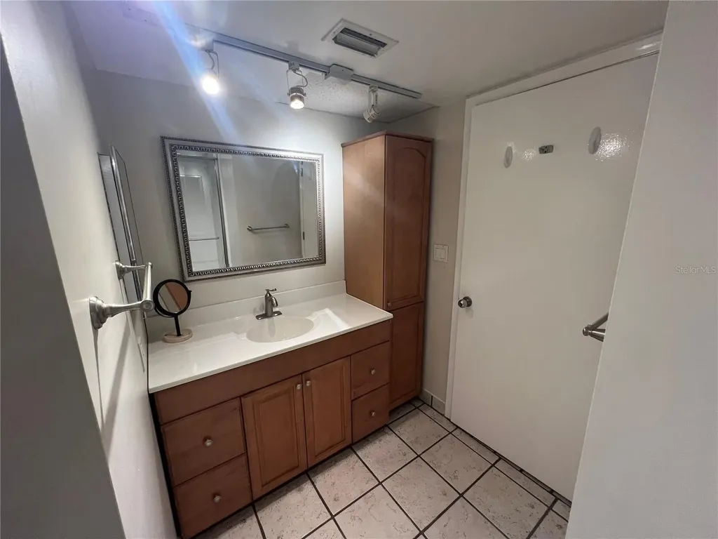 1515 Pinellas Bayway S Tierra Verde FL 33715