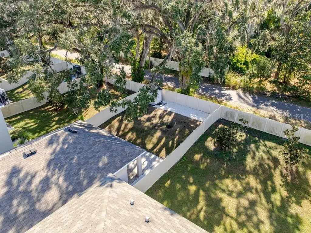 10945 Trailing Vine Drive Tampa FL 33610