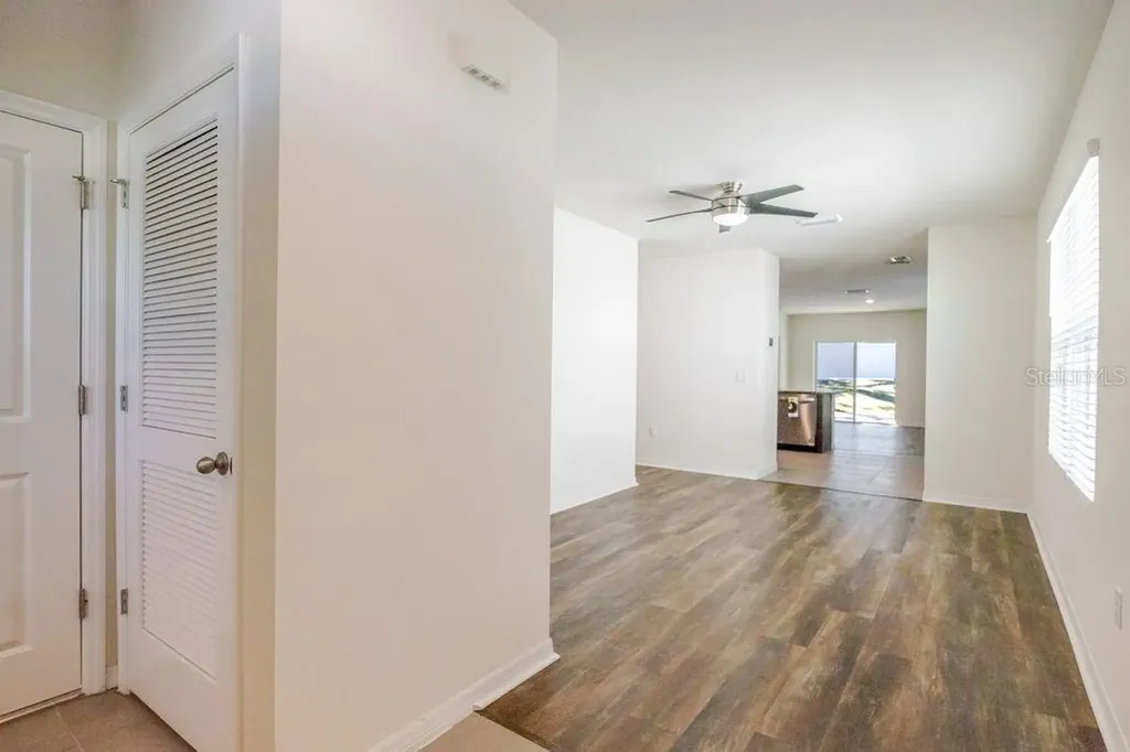 10945 Trailing Vine Drive Tampa FL 33610