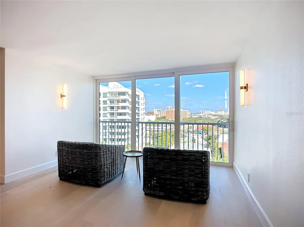 435 S Gulfstream Avenue Sarasota FL 34236