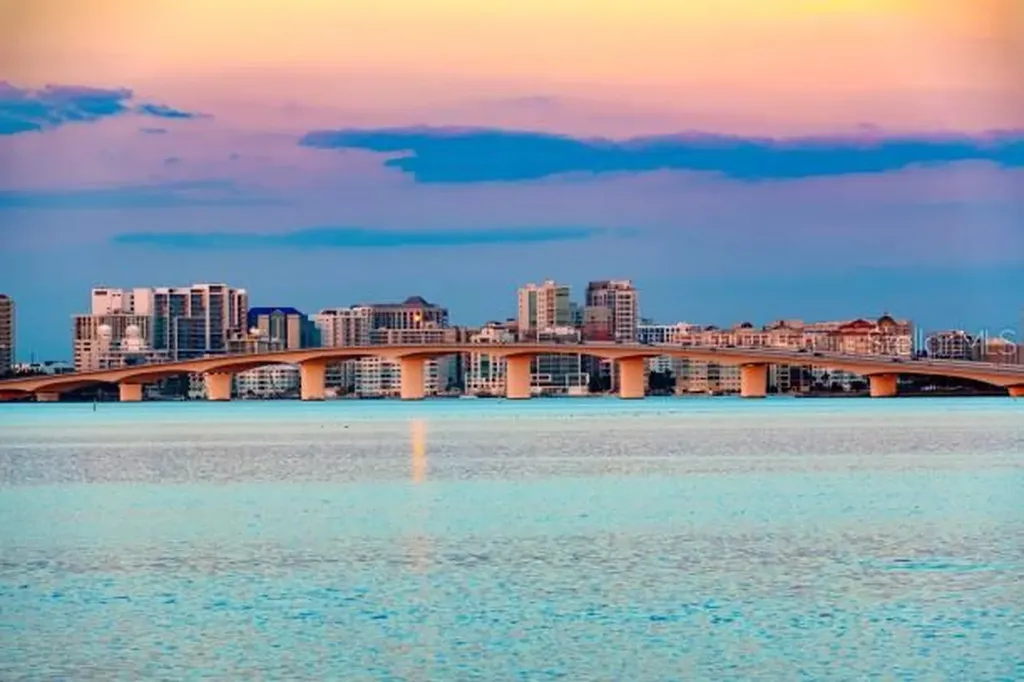 435 S Gulfstream Avenue Sarasota FL 34236