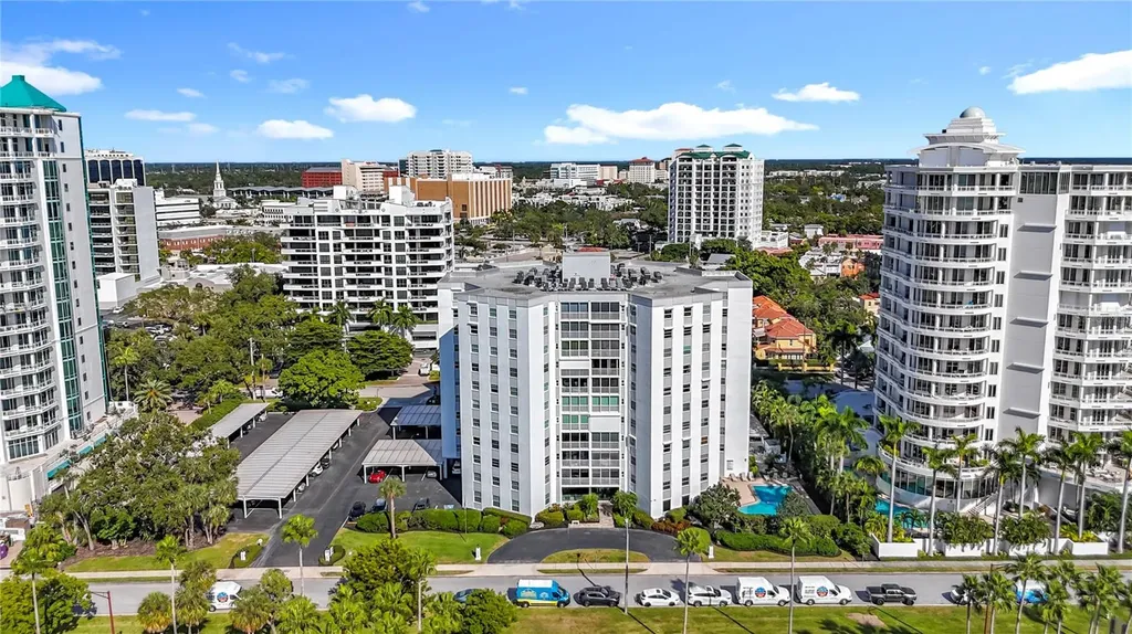 435 S Gulfstream Avenue Sarasota FL 34236