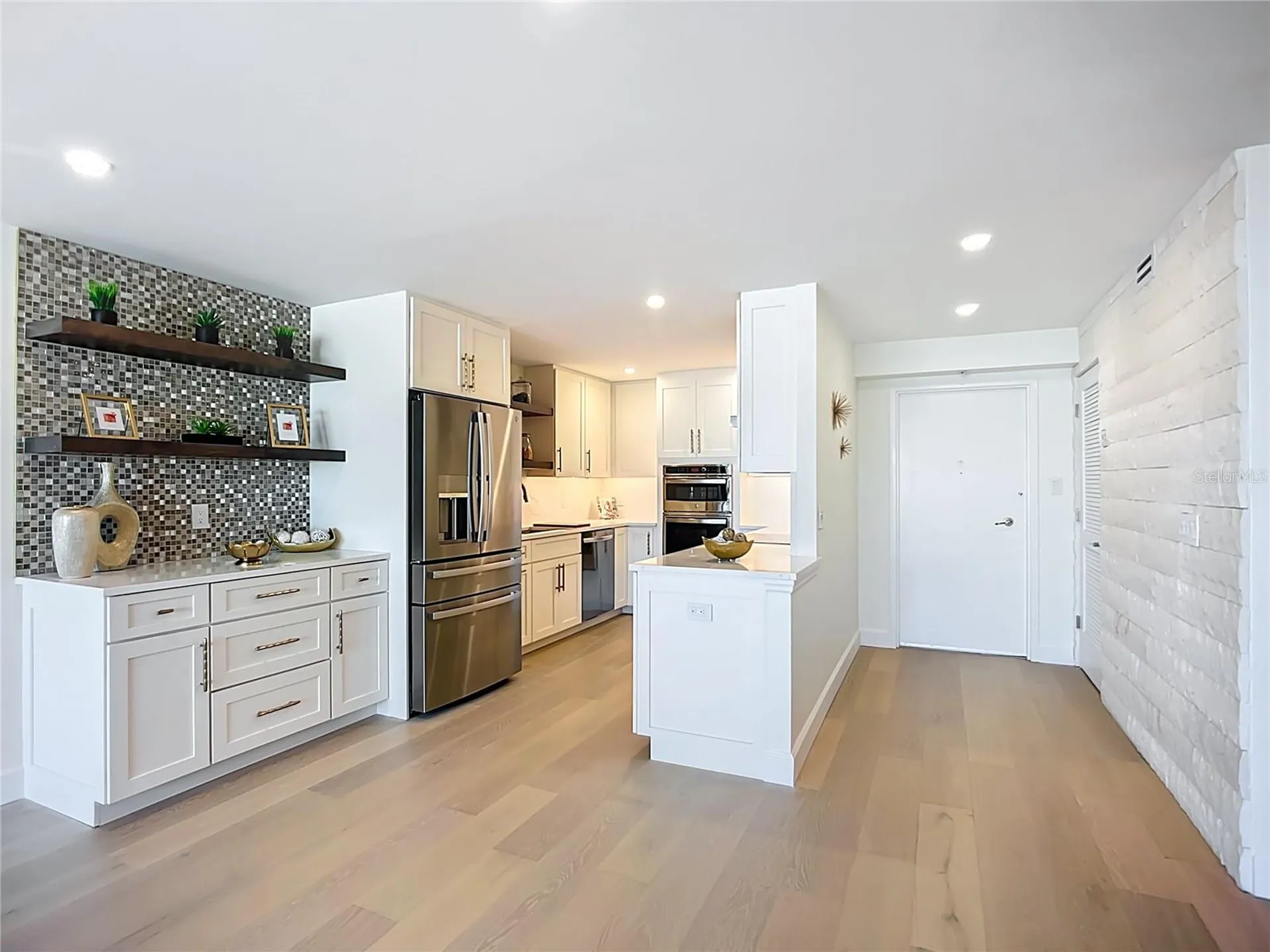 435 S Gulfstream Avenue Sarasota FL 34236