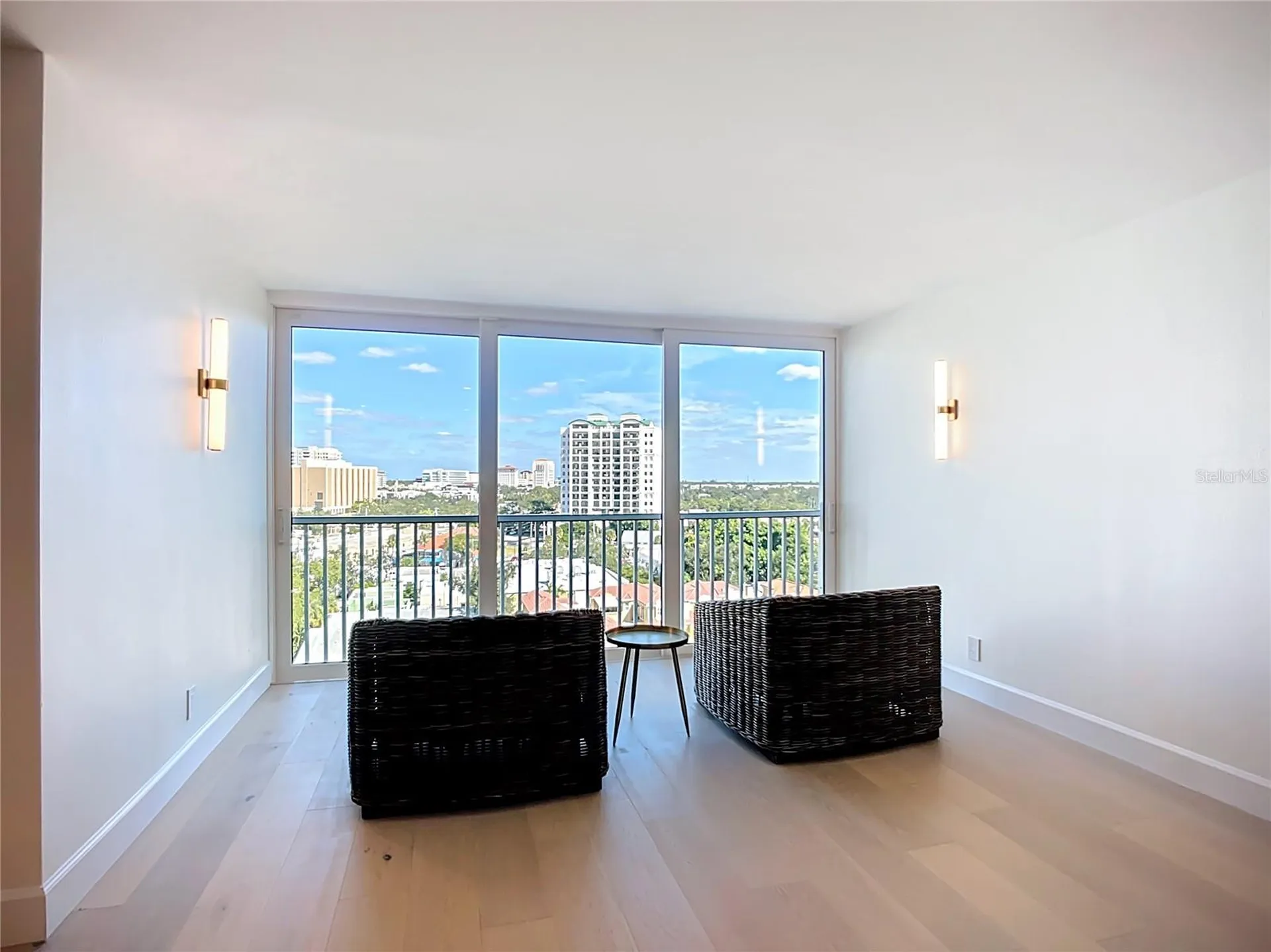 435 S Gulfstream Avenue Sarasota FL 34236