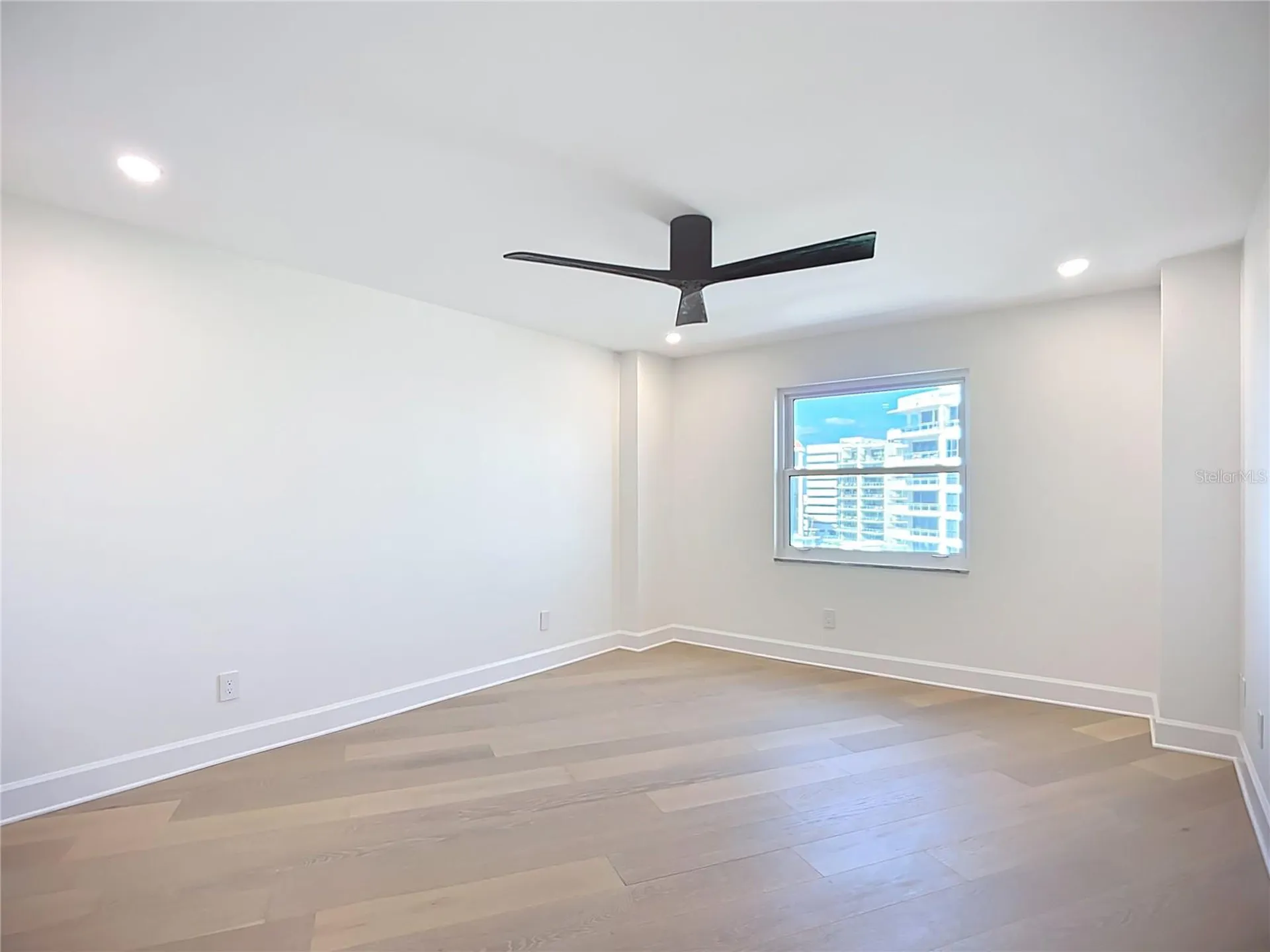 435 S Gulfstream Avenue Sarasota FL 34236
