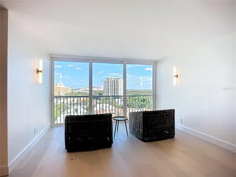 435 S Gulfstream Avenue Sarasota FL 34236