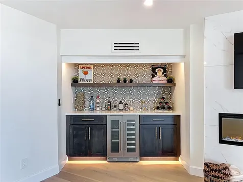 435 S Gulfstream Avenue Sarasota FL 34236