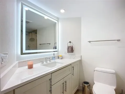 435 S Gulfstream Avenue Sarasota FL 34236
