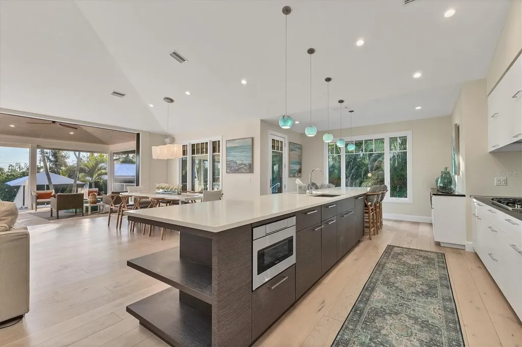 709 Eagle Point Drive Venice FL 34285