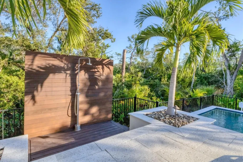 709 Eagle Point Drive Venice FL 34285