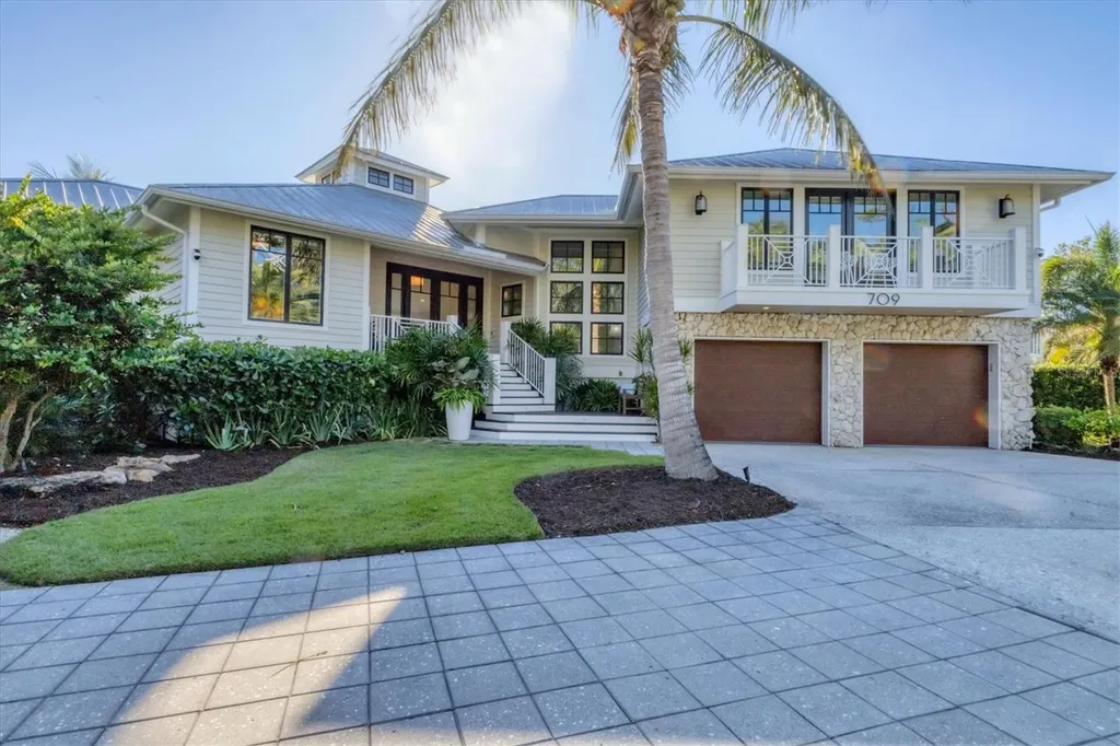 709 Eagle Point Drive Venice FL 34285