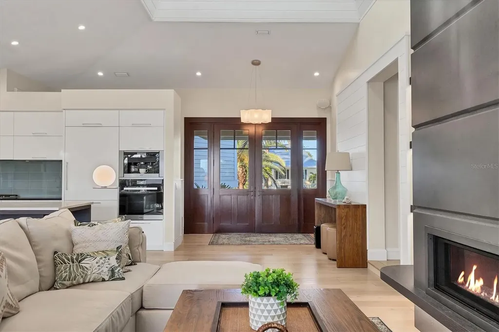 709 Eagle Point Drive Venice FL 34285