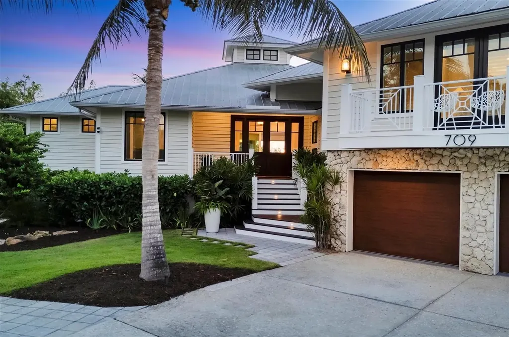 709 Eagle Point Drive Venice FL 34285