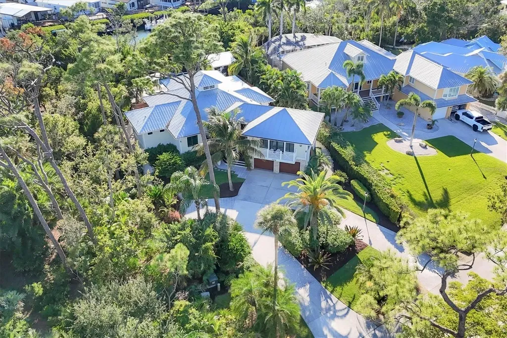 709 Eagle Point Drive Venice FL 34285