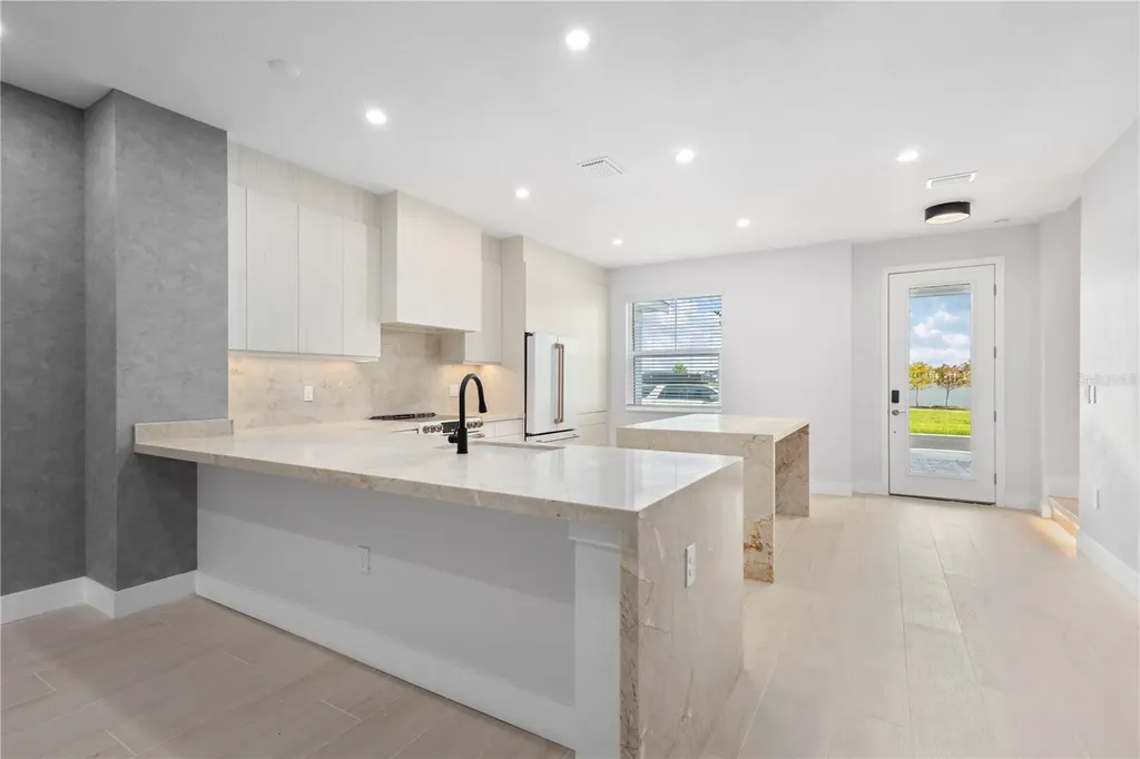 7304 Portlight Lane Sarasota FL 34240