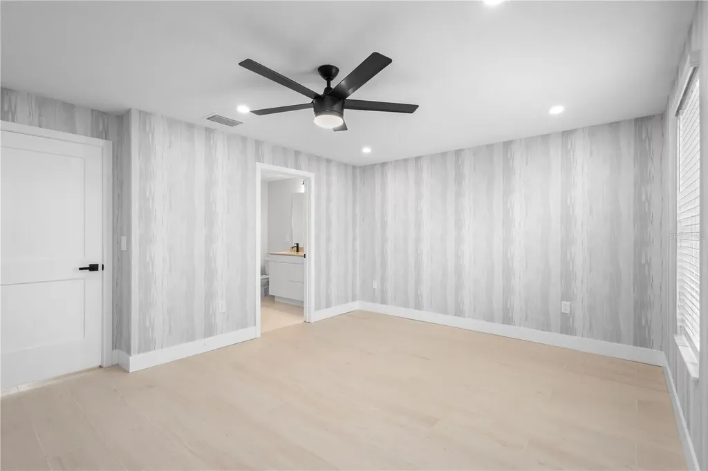 7304 Portlight Lane Sarasota FL 34240
