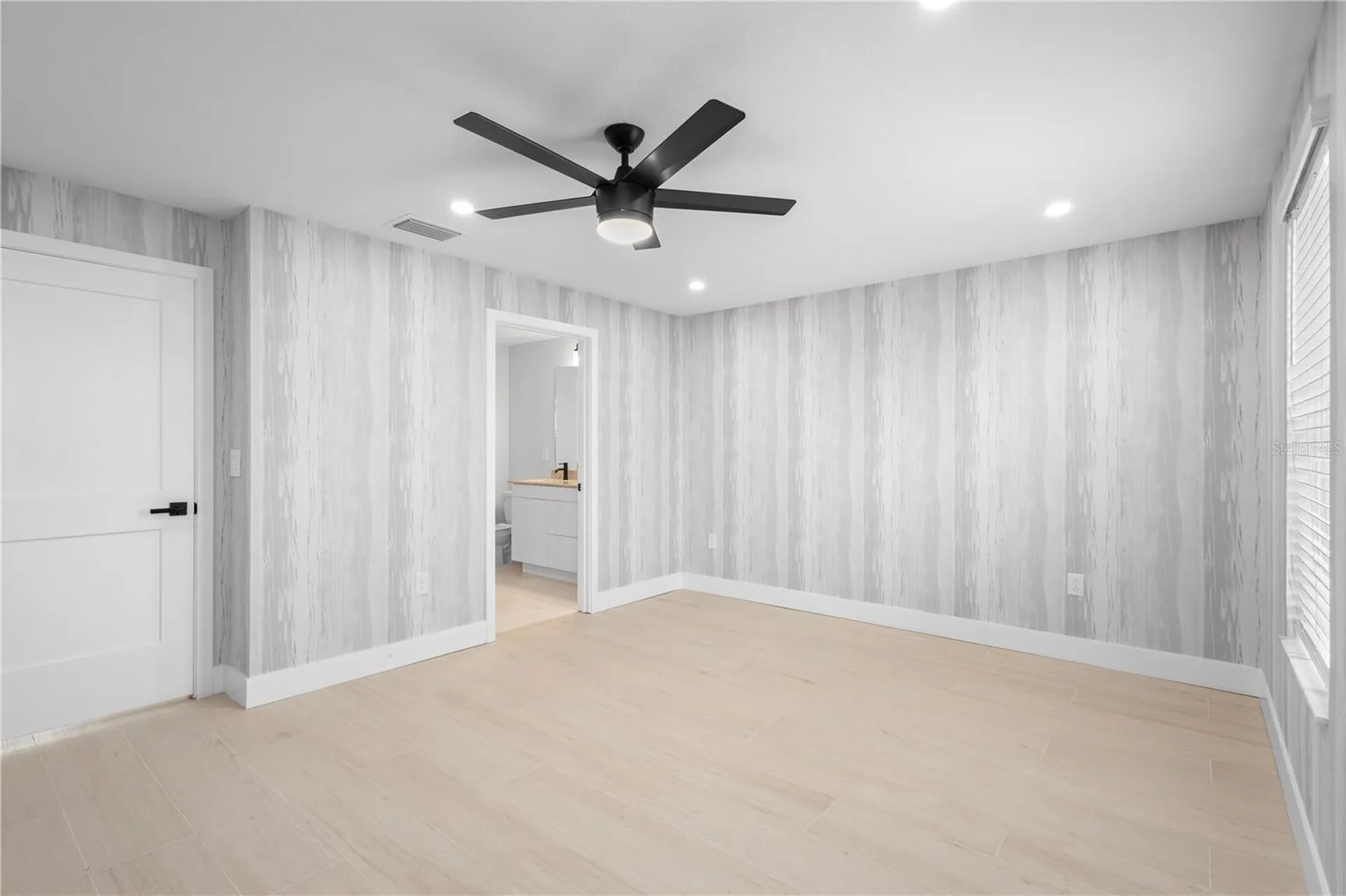7304 Portlight Lane Sarasota FL 34240
