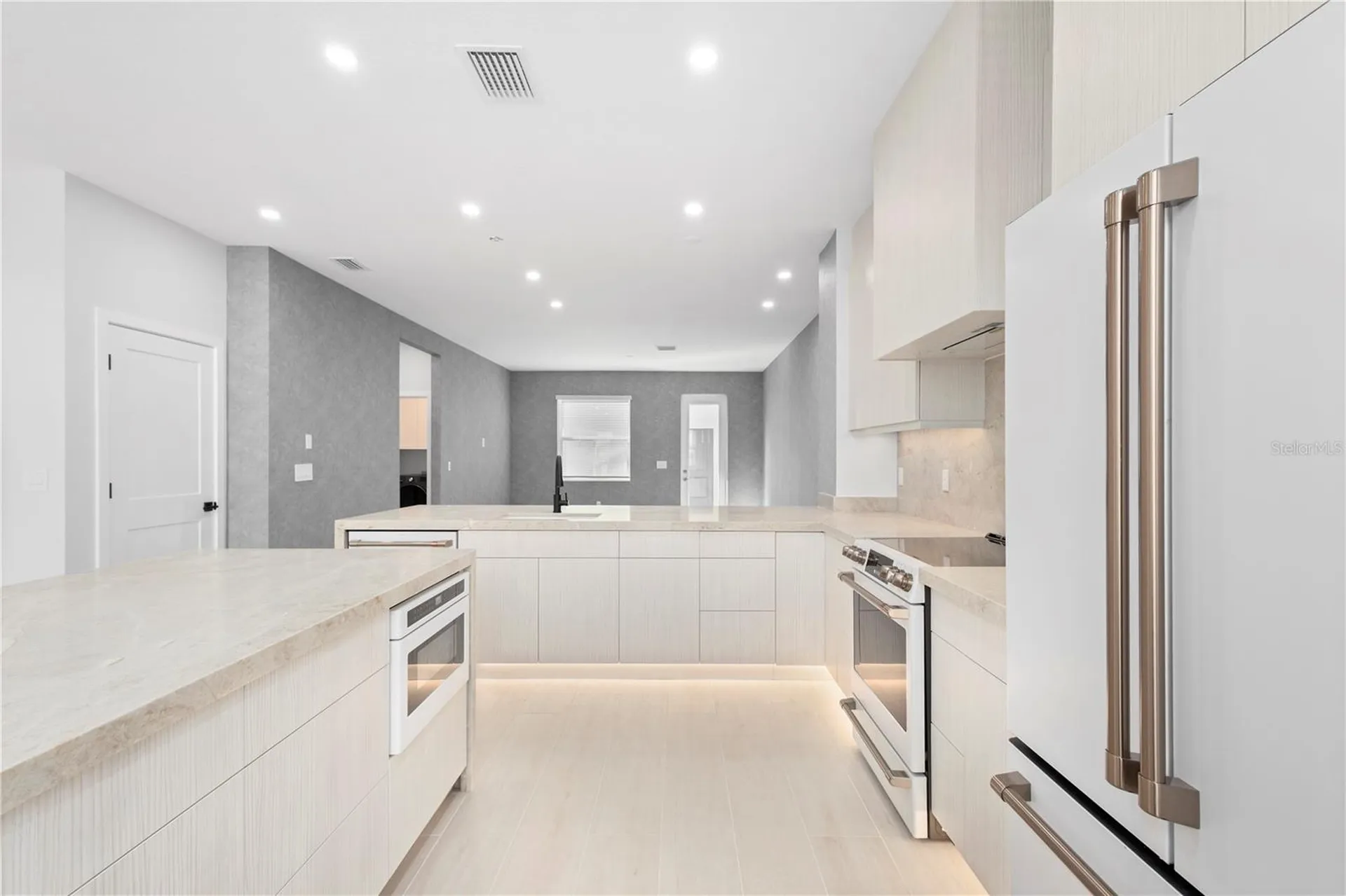 7304 Portlight Lane Sarasota FL 34240