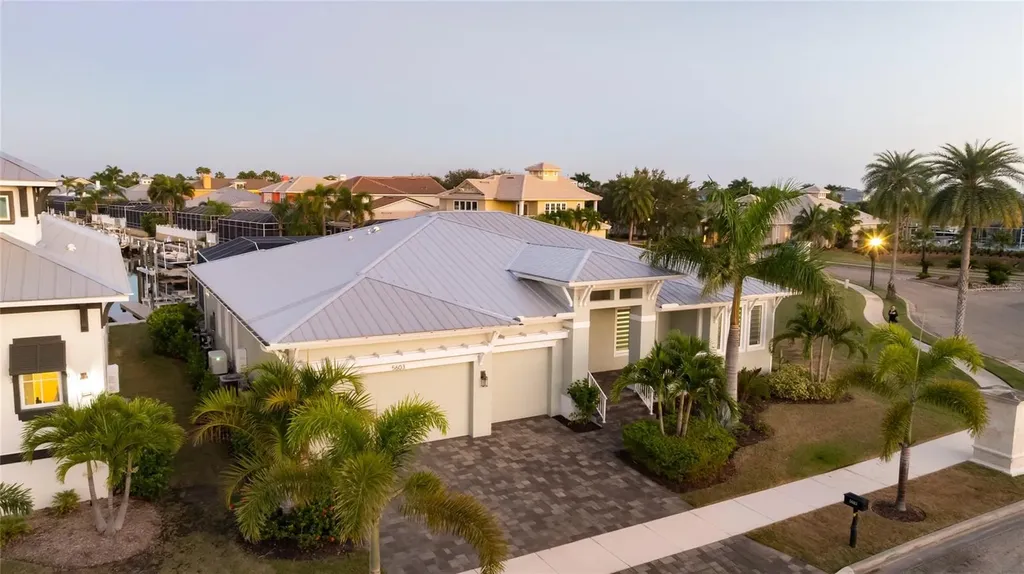 5603 Tybee Island Drive Apollo Beach FL 33572