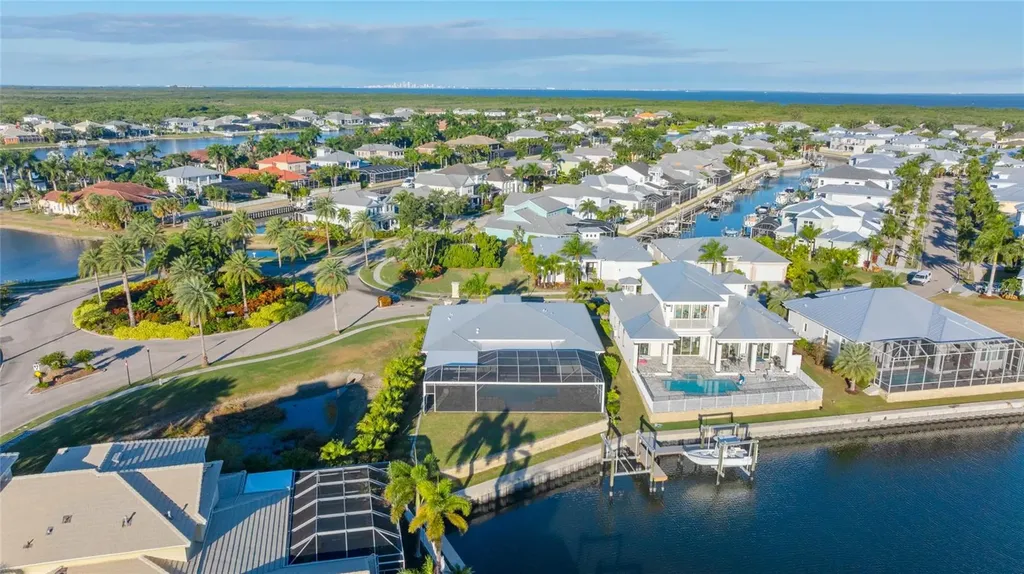 5603 Tybee Island Drive Apollo Beach FL 33572