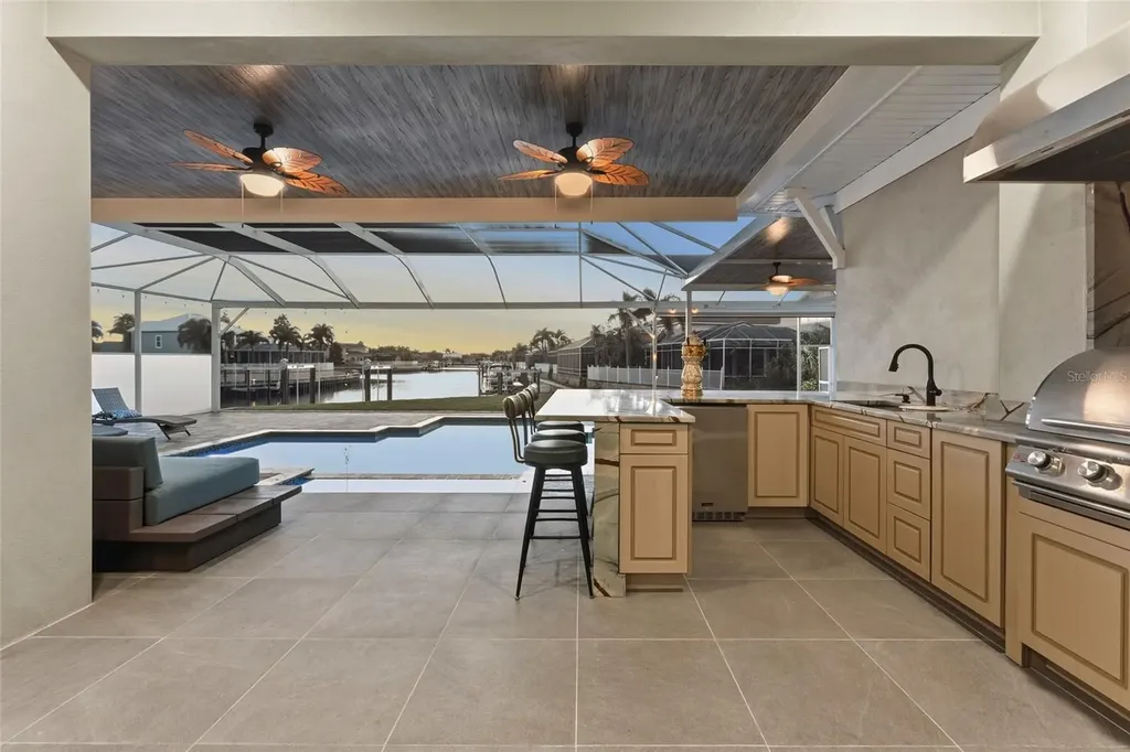 5603 Tybee Island Drive Apollo Beach FL 33572