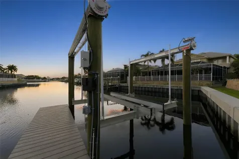 5603 Tybee Island Drive Apollo Beach FL 33572