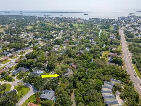 1296 Weybridge Lane Dunedin FL 34698