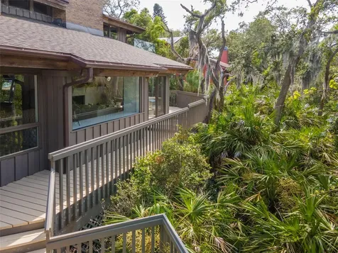 1296 Weybridge Lane Dunedin FL 34698