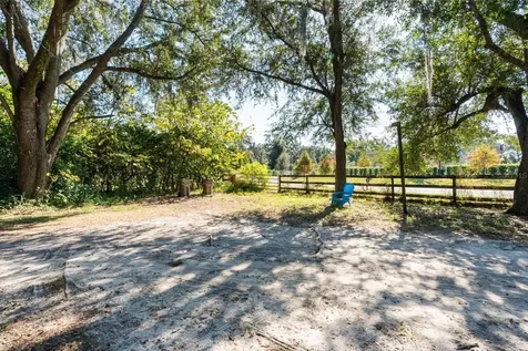2009 Robie Avenue Mount Dora FL 32757