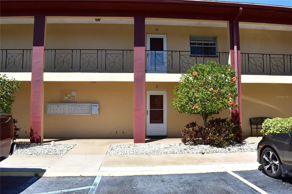 10351 Regal Drive Largo FL 33774