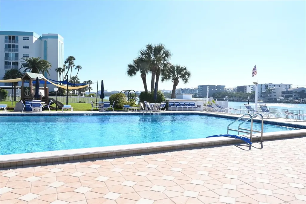 10351 Regal Drive Largo FL 33774