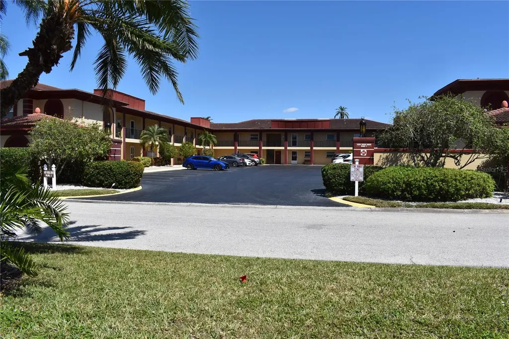 10351 Regal Drive Largo FL 33774