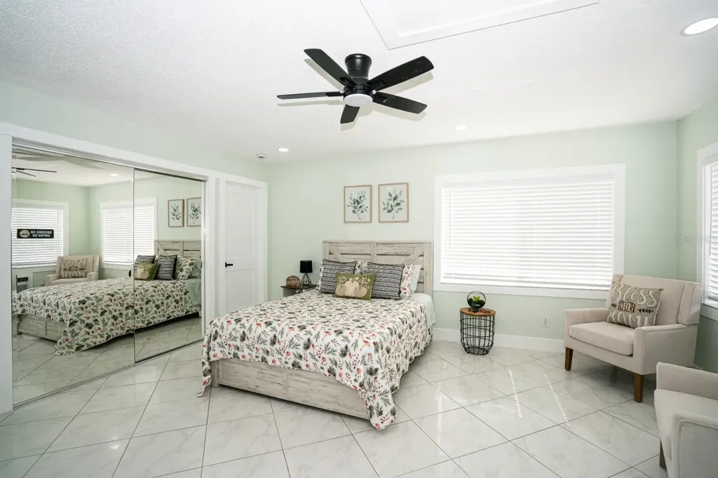 4148 Dolphin Drive Tampa FL 33617