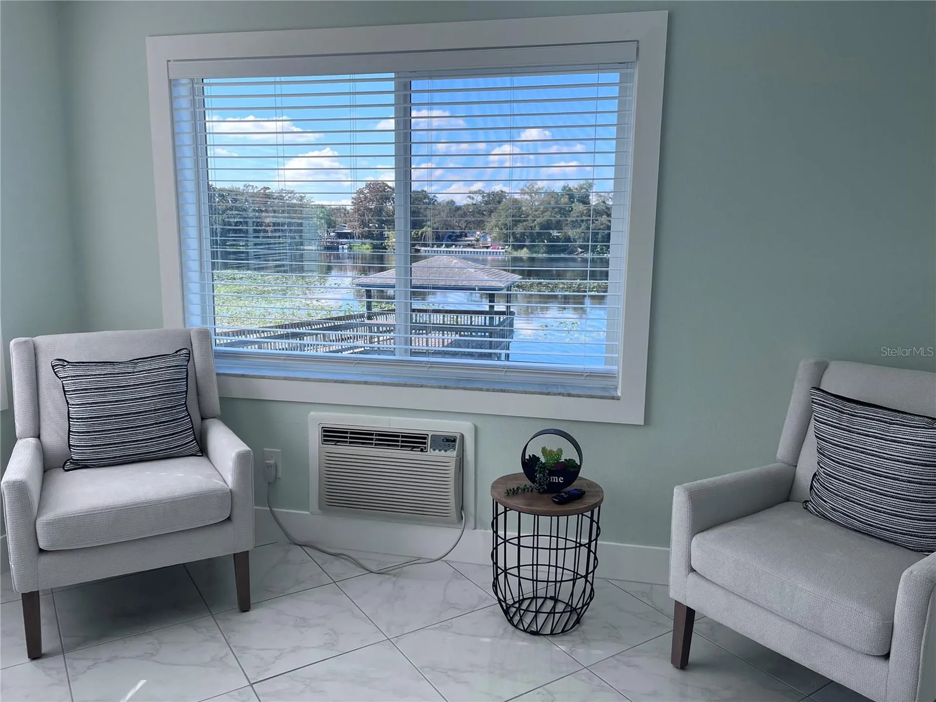 4148 Dolphin Drive Tampa FL 33617