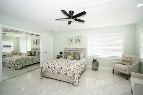 4148 Dolphin Drive Tampa FL 33617
