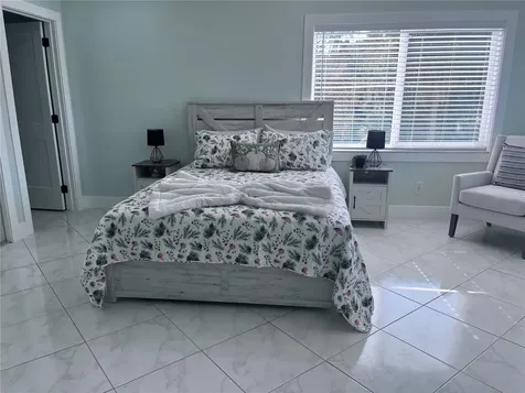 4148 Dolphin Drive Tampa FL 33617
