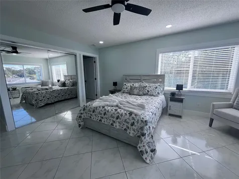 4148 Dolphin Drive Tampa FL 33617
