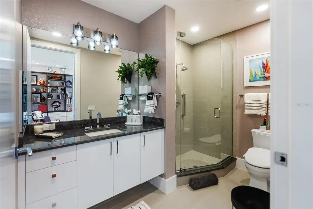 540 N Tamiami Trail Sarasota FL 34236