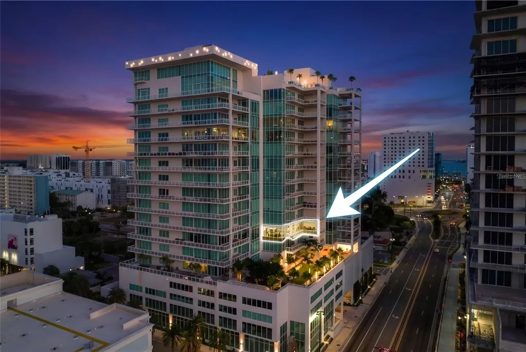 540 N Tamiami Trail Sarasota FL 34236