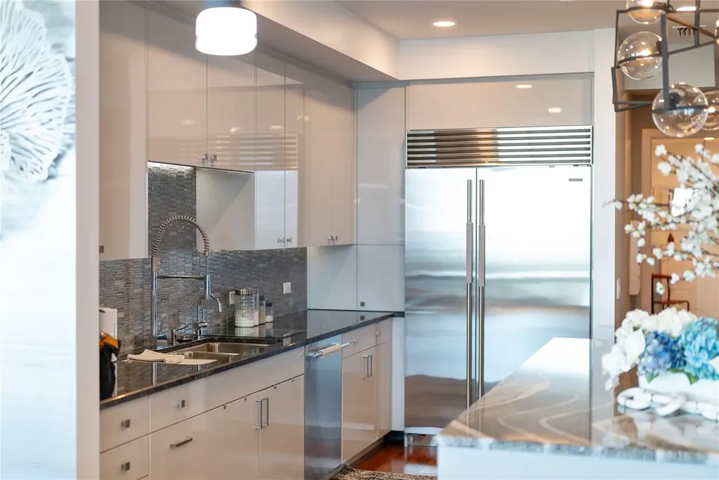 540 N Tamiami Trail Sarasota FL 34236