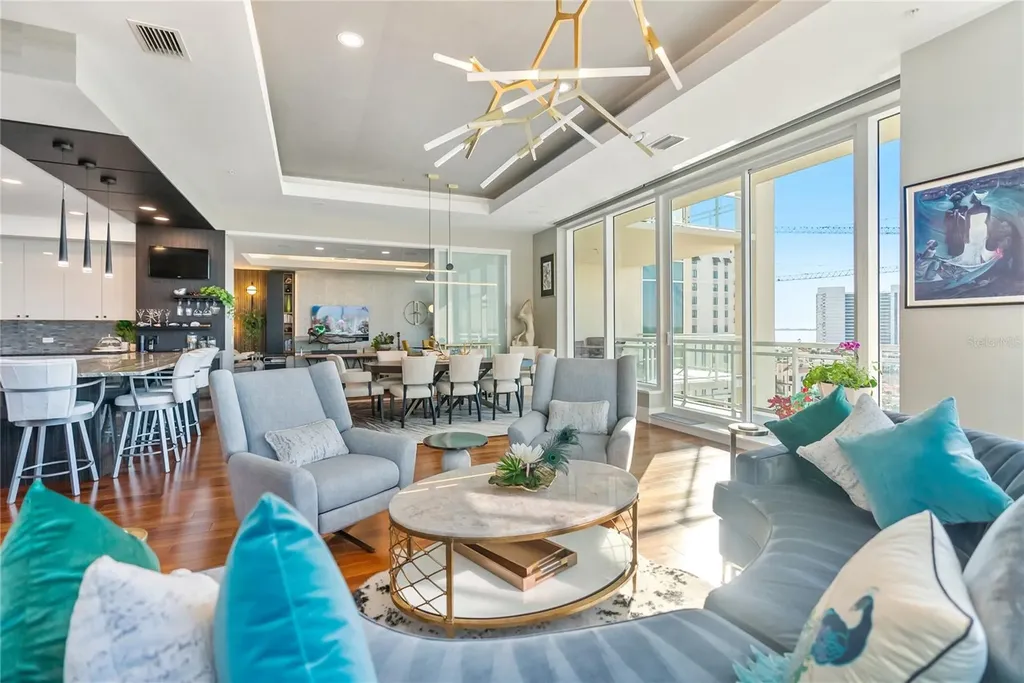 540 N Tamiami Trail Sarasota FL 34236