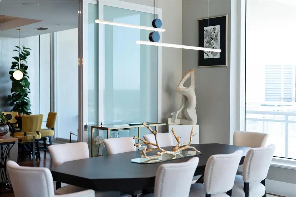 540 N Tamiami Trail Sarasota FL 34236