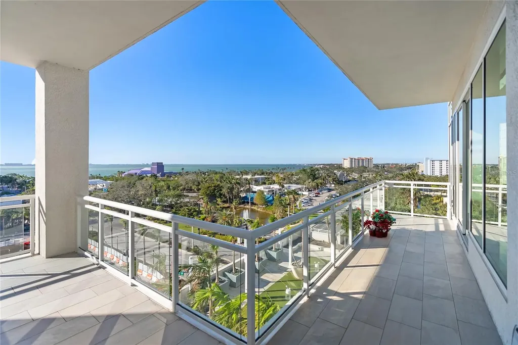 540 N Tamiami Trail Sarasota FL 34236