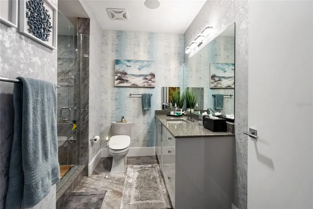 540 N Tamiami Trail Sarasota FL 34236