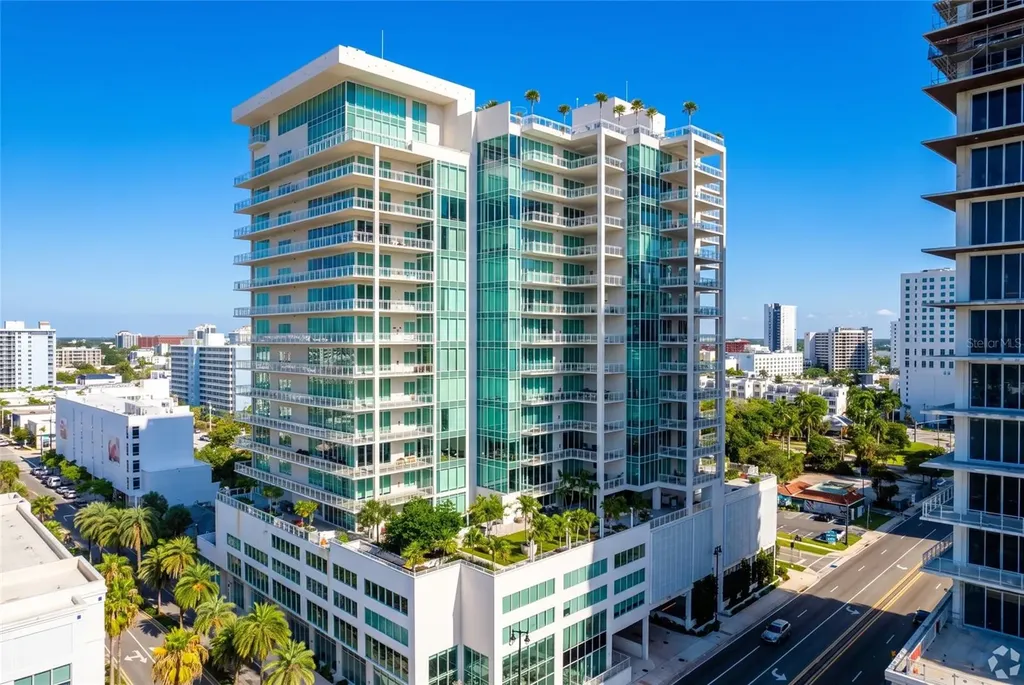 540 N Tamiami Trail Sarasota FL 34236