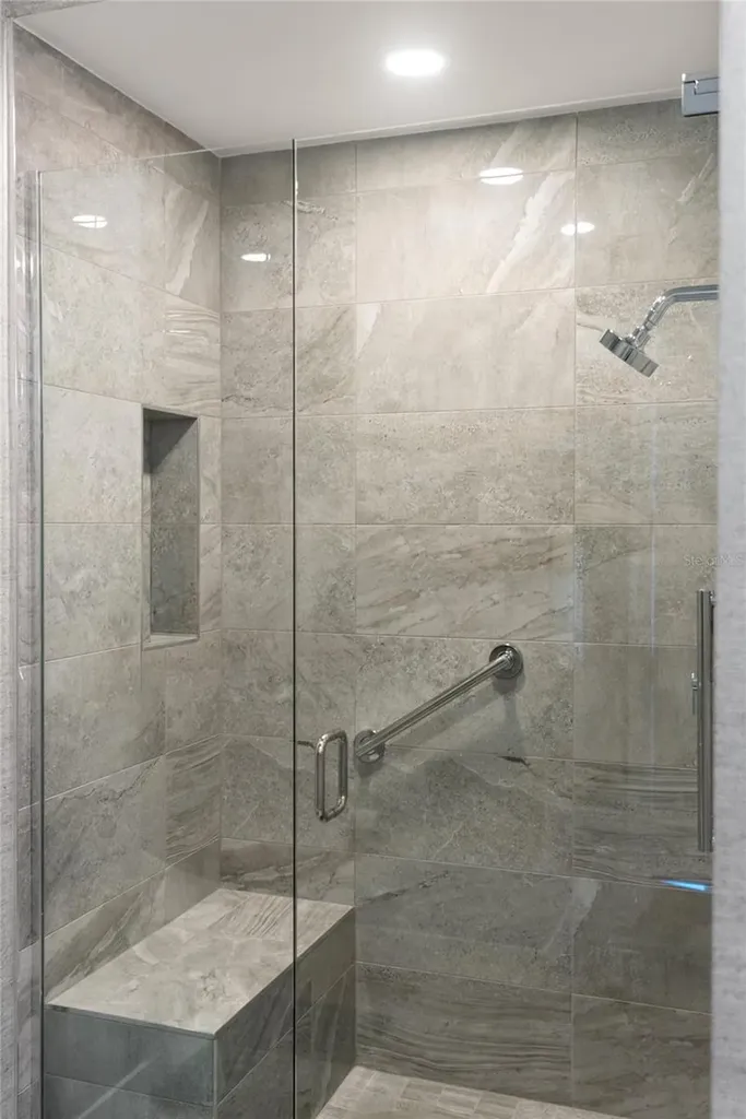 540 N Tamiami Trail Sarasota FL 34236