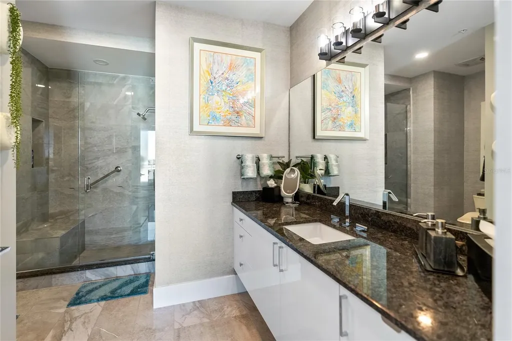 540 N Tamiami Trail Sarasota FL 34236