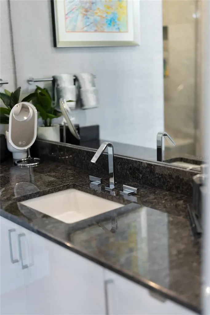 540 N Tamiami Trail Sarasota FL 34236