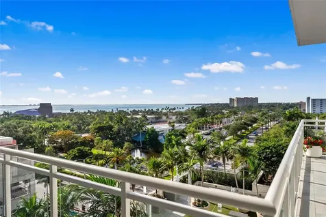 540 N Tamiami Trail Sarasota FL 34236